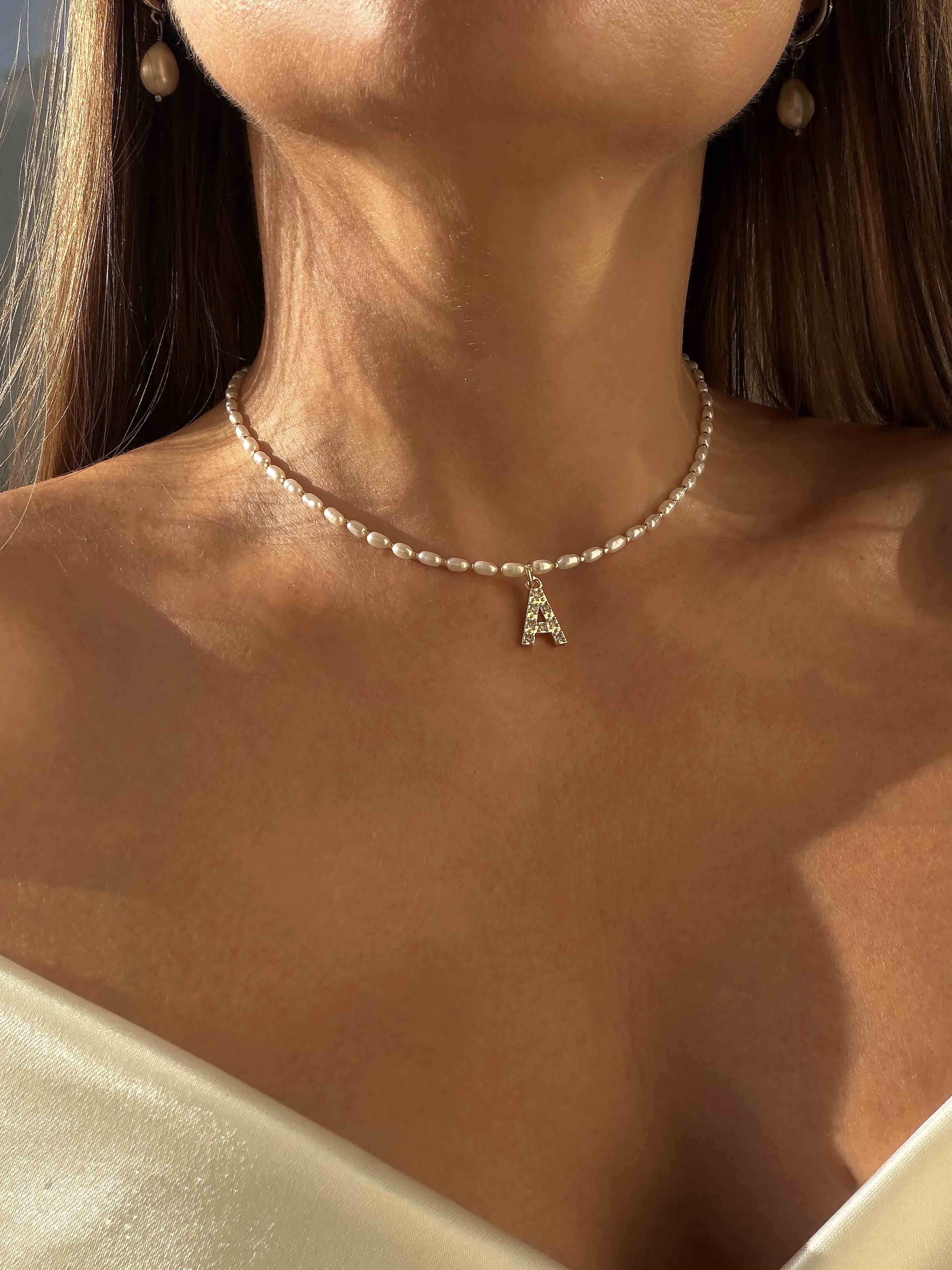Perlen Choker mit Buchstaben