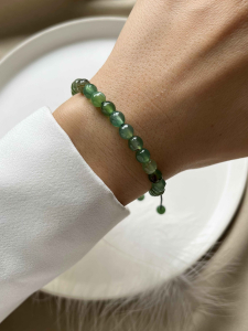 Agate bracelet on a cord 4664