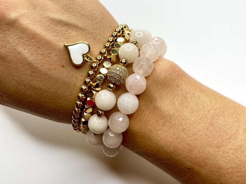 Set aus 4 Quarz- und Hämatit-Armbändern D4640