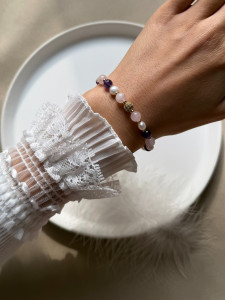 Waage Sternzeichen-Armband mit Quarz, Perlen und Amethyst