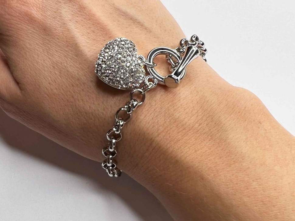 Armband mit Herzanhänger D4929