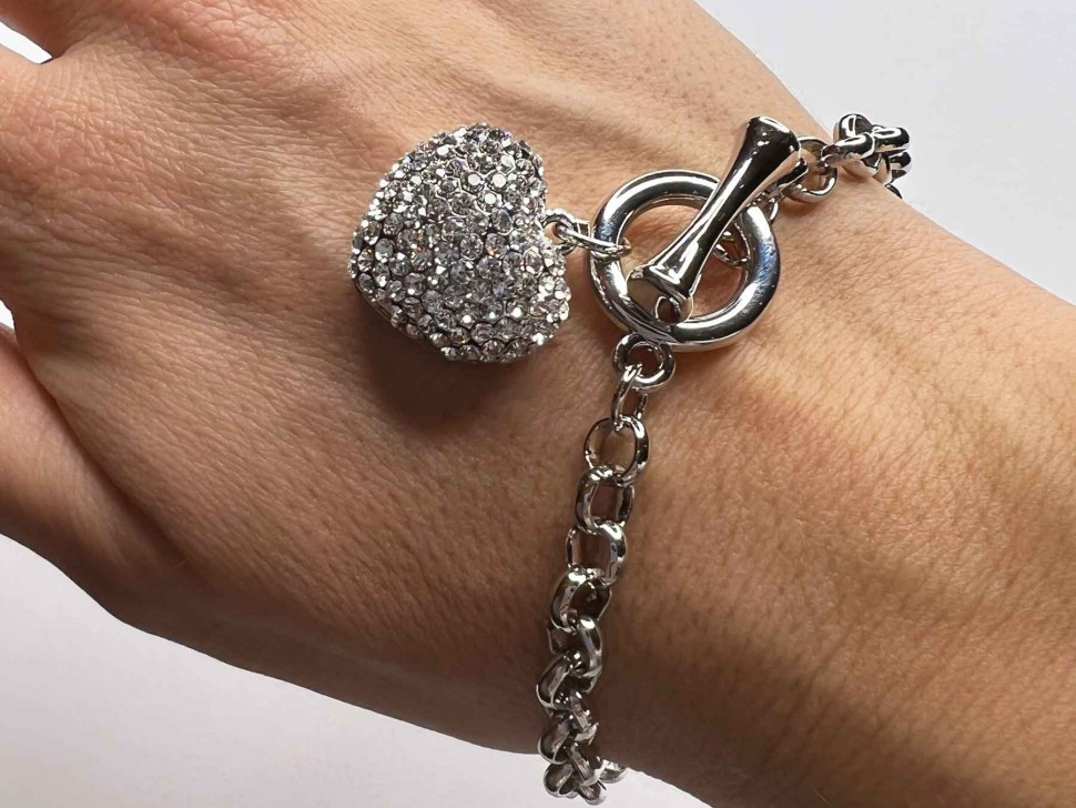 Armband mit Herzanhänger D4929