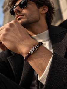 Armband aus echtem Granat und tibetischer Dzi-Perle 4677