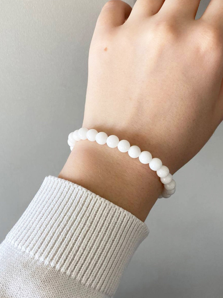 Armband aus weißem Jadeit D5017