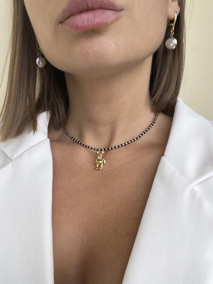 Spinell-Choker mit Bärenanhänger D4886