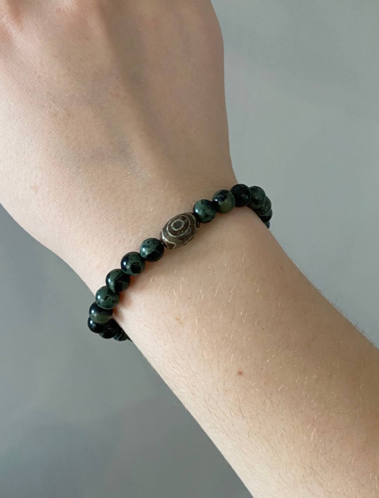 Armband aus natürlicher Jade mit Dzi-Perle D5015