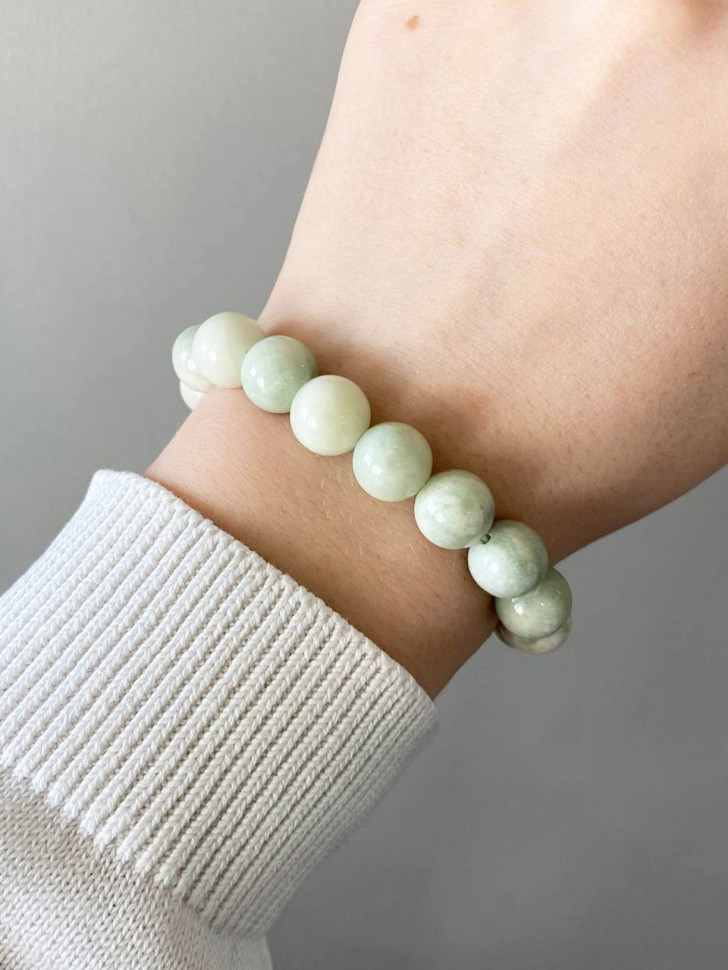 Zartgrünes Jadeit-Armband D4601