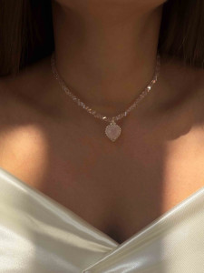Zarter rosa Choker mit einem unglaublichen Herz 5566.