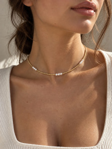 Choker aus japanischen Perlen mit Perlen 5315.