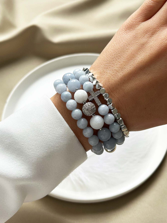 Set of women's stone bracelets 4622