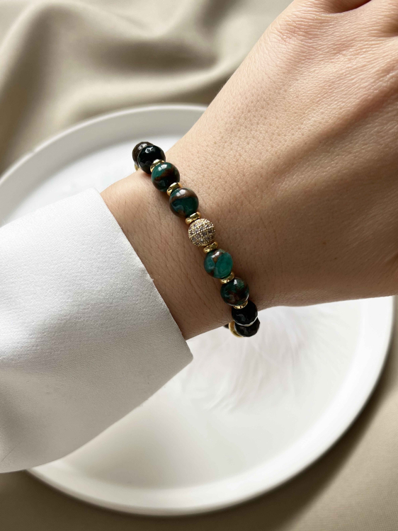 Armband mit grünem Edelstein 5030