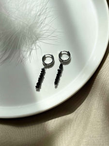 Black Crystal Earrings 5581