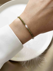 Green bracelet with pearls 5084