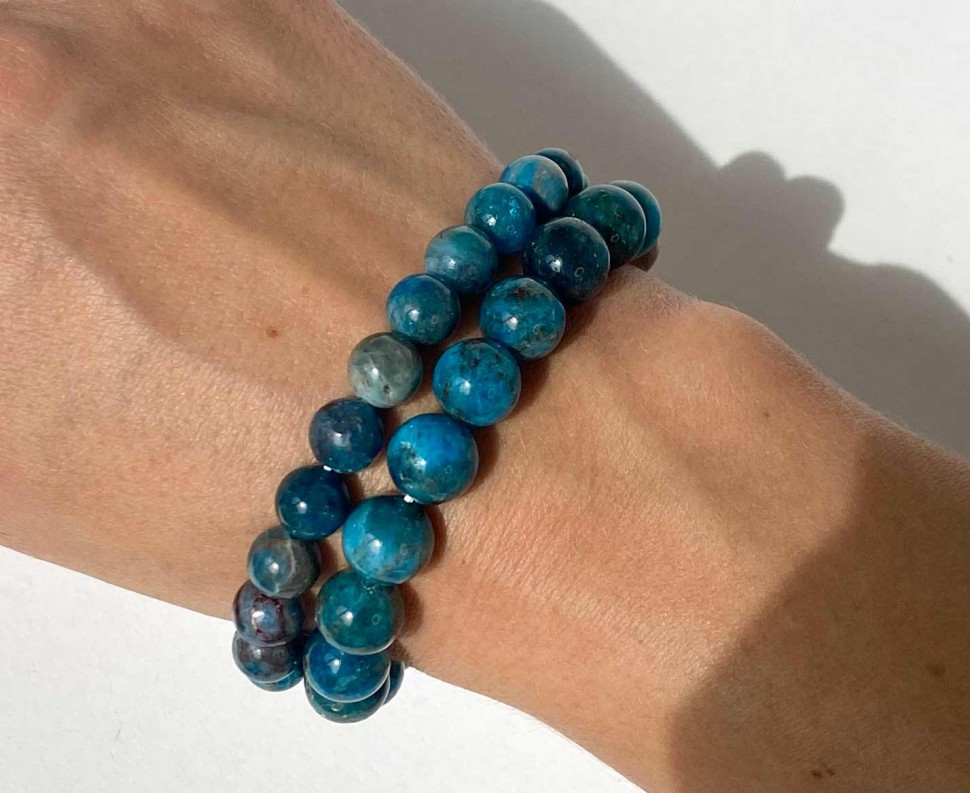 Set aus 2 Armbändern aus natürlichen Apatitsteinen D4656