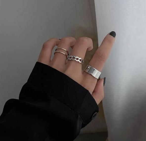 Ring mit drei Ringen D4900