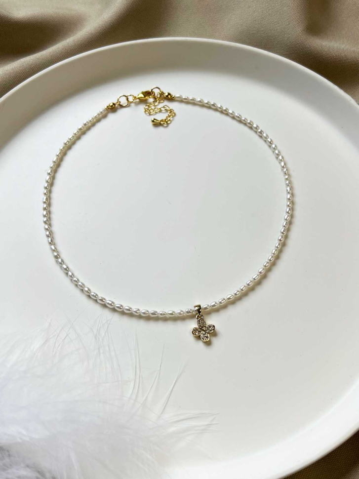 Perlenchoker mit Blumenanhänger D4941