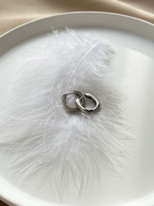 Square earrings in silver 5395