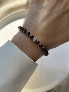 Garnet Bracelet in Silver 5604